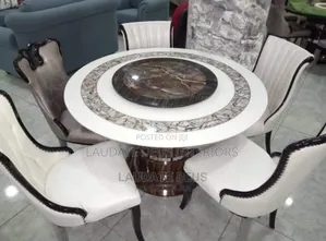 Exquisite 6 Seaters Round Marble Tops Dining Table