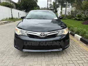 Toyota Camry LE 4dr Sedan (2.5L 4cyl 6A) 2013 Blue