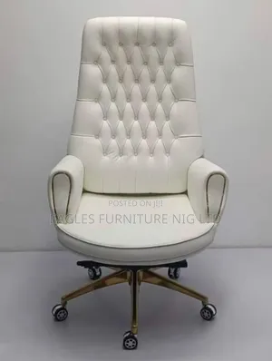 Luxury 100% Pure Skin Leather Swivel Executive Office Chair