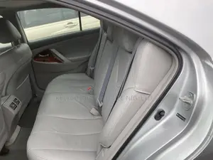Toyota Camry XLE V6 4dr Sedan (3.5L 6cyl 6AM) 2010 Silver