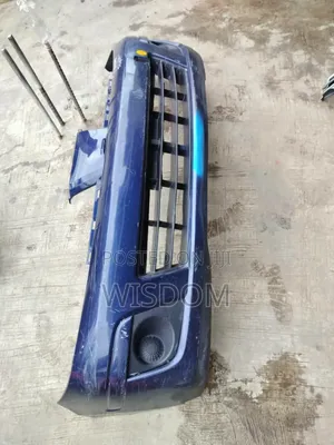 Front Bumper Nissan Versa 2005