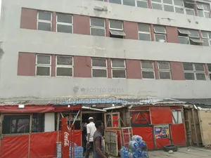 3 Stores Building Office Complex