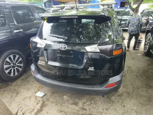 Toyota RAV4 LE AWD (2.5L 4cyl 6A) 2013 Black