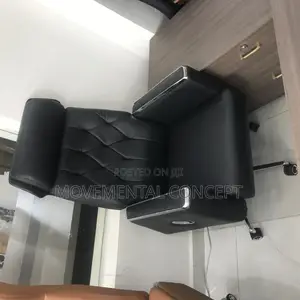 Black Super Executive Office Swivel Chair With Headrest