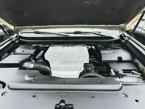 Lexus GX 460 2011 Gold