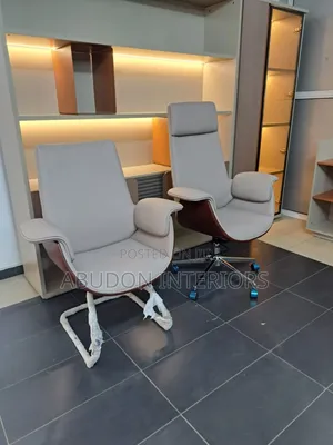 Executive White Luxury Office Chair