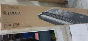 Yamaha DGX-670 Keyboard