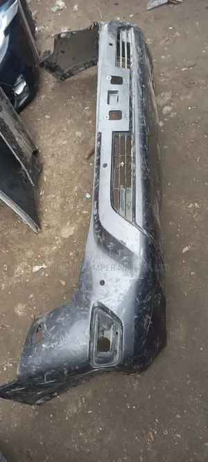 Tokunbor Front Bumper Toyota Landcruiser V8 2025