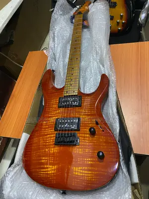 S-G37 Electric Guitar Luxars