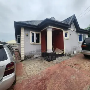 2bdrm Block of Flats in Akala Express for sale