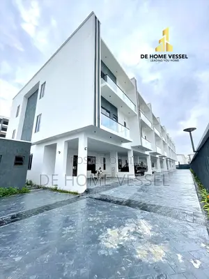 4bdrm Townhouse/Terrace in Ikate for sale