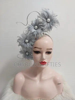 Silver Ash Feathery Facinator