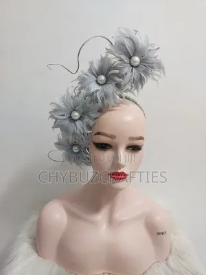 Silver Ash Feathery Facinator