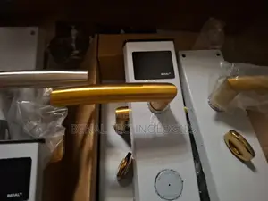 Locking Hotel Rooms via Card, Software Included