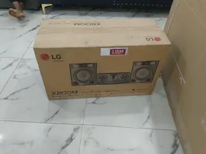 Pro-Level Lg Aud 44cj Cd/Bluetooth Sound System