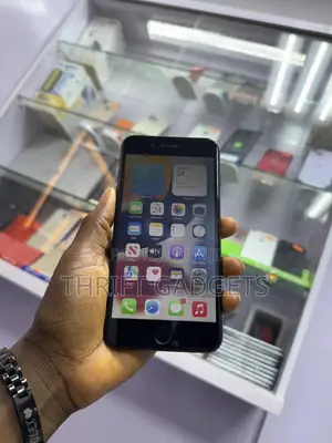 Apple iPhone 7 Plus 128 GB Black