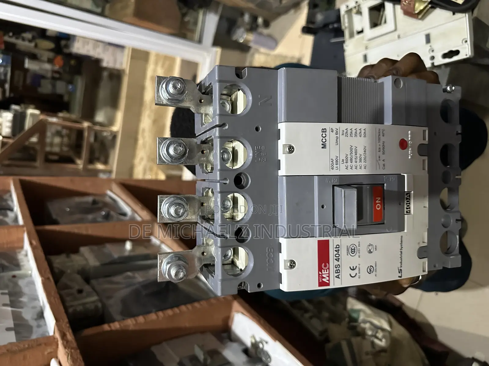 400a McCb Breaker 4pole