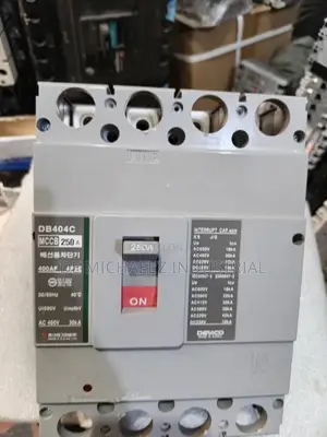 250a Dc/Ac Circuit Breaker 4pole