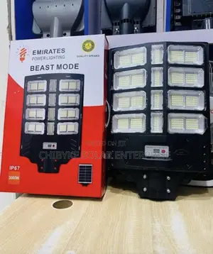 Emirates Solar Street Light 3000watts