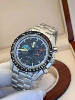 Omega Quality Luxury Men Chain Strap Wristwatch