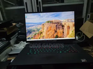 Laptop Dell Alienware M17 R5 32GB AMD Ryzen 9 SSD 2T