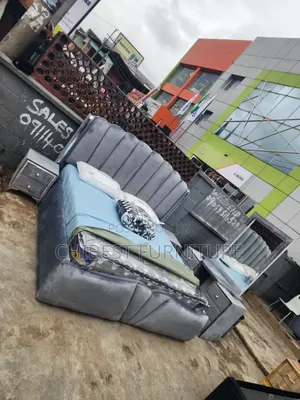 Family King Size Padded Bed Stand.