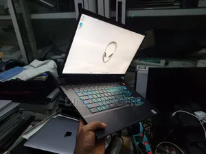 Laptop Dell Alienware 15 R3 16GB Intel Core I7 SSD 512GB