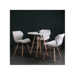 Wooden Leg Dinning Table With 3 Pieces of Foam Chair