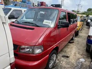 Volkswagen Transporter 2005 Red