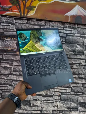 Laptop Dell Latitude 5400 16GB Intel Core i7 SSD 512GB
