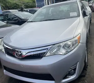 Toyota Camry LE 4dr Sedan (2.5L 4cyl 6A) 2014 Silver