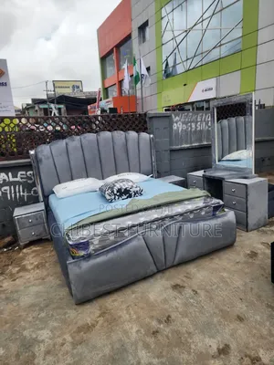 Standard 6ftby6ft Upholstery Padded Bed Set.