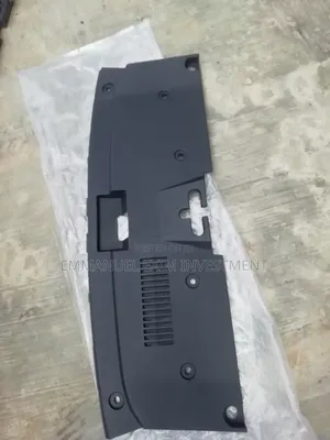 Radiator Plastic Honda CRV 2024