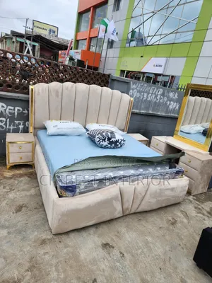 Padded Upholstery 6by6 Bed Set.