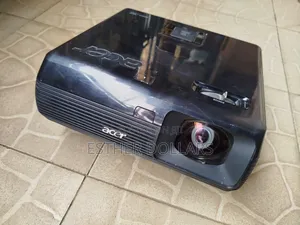 Brilliance Acer S1200 DLP Projector 2500 Lumens