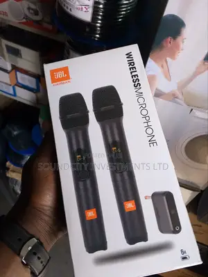 Jbl Universal Uhf Wireless Rechargeable Microphone.