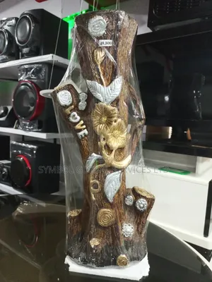 Lve Sculpture
