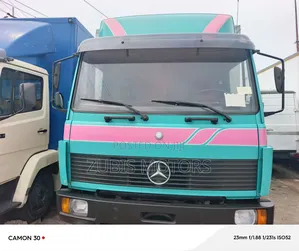 Mercedes 1114 Pickup Truck 10 Tons