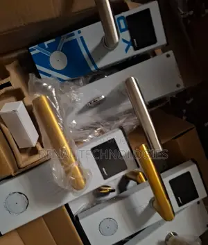 Smart Entry System for Hotels With Card Software Support