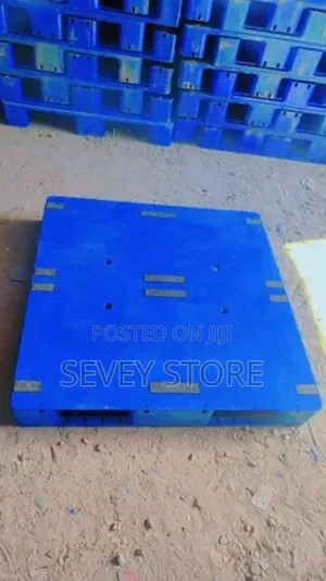 Rackable Plastic Pallets