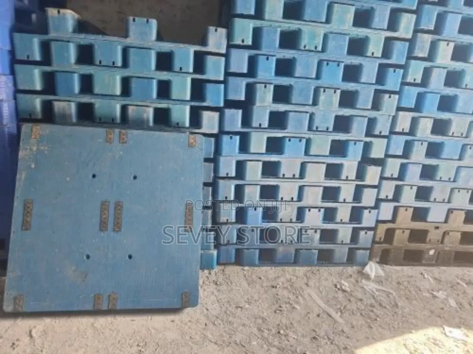 Rackable Plastic Pallets