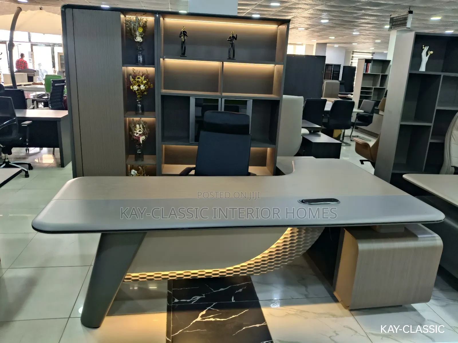 Super Executive Table And Bookshelf
