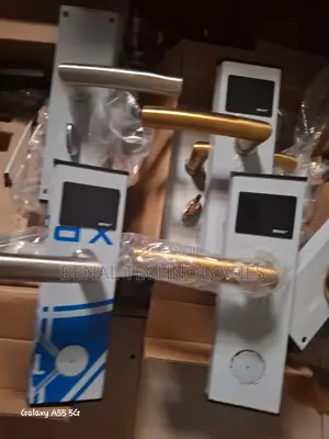 Efficient Room Access via Hotel Lock and Card Software