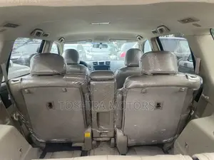 Toyota Highlander SE 2010 Gold