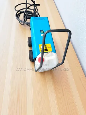 Interpump Mouse High Pressure Washer With Onboard Soap Tank