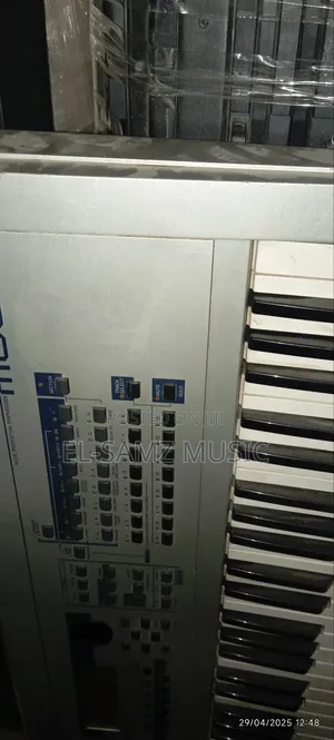 Yamaha Motif Mo6