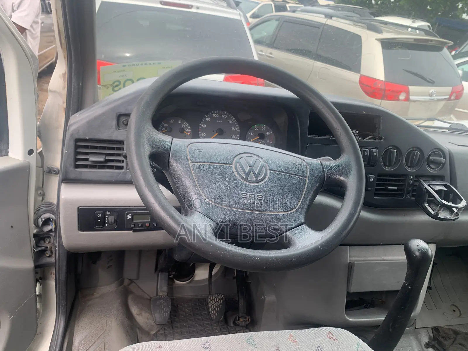 Volkswagen LT 2000 White