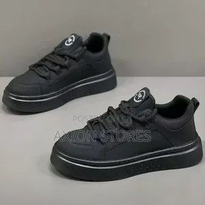 High Quality Fashion Sneakers
