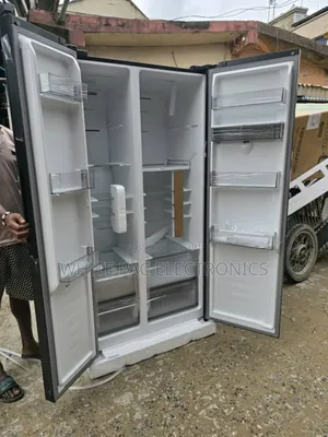 Original Hisense Inverter Fridge 529 L  Glass > Dispenser