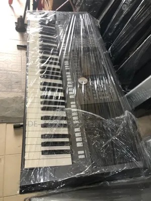 Direct Uk Used S770 Yamaha Keyboard